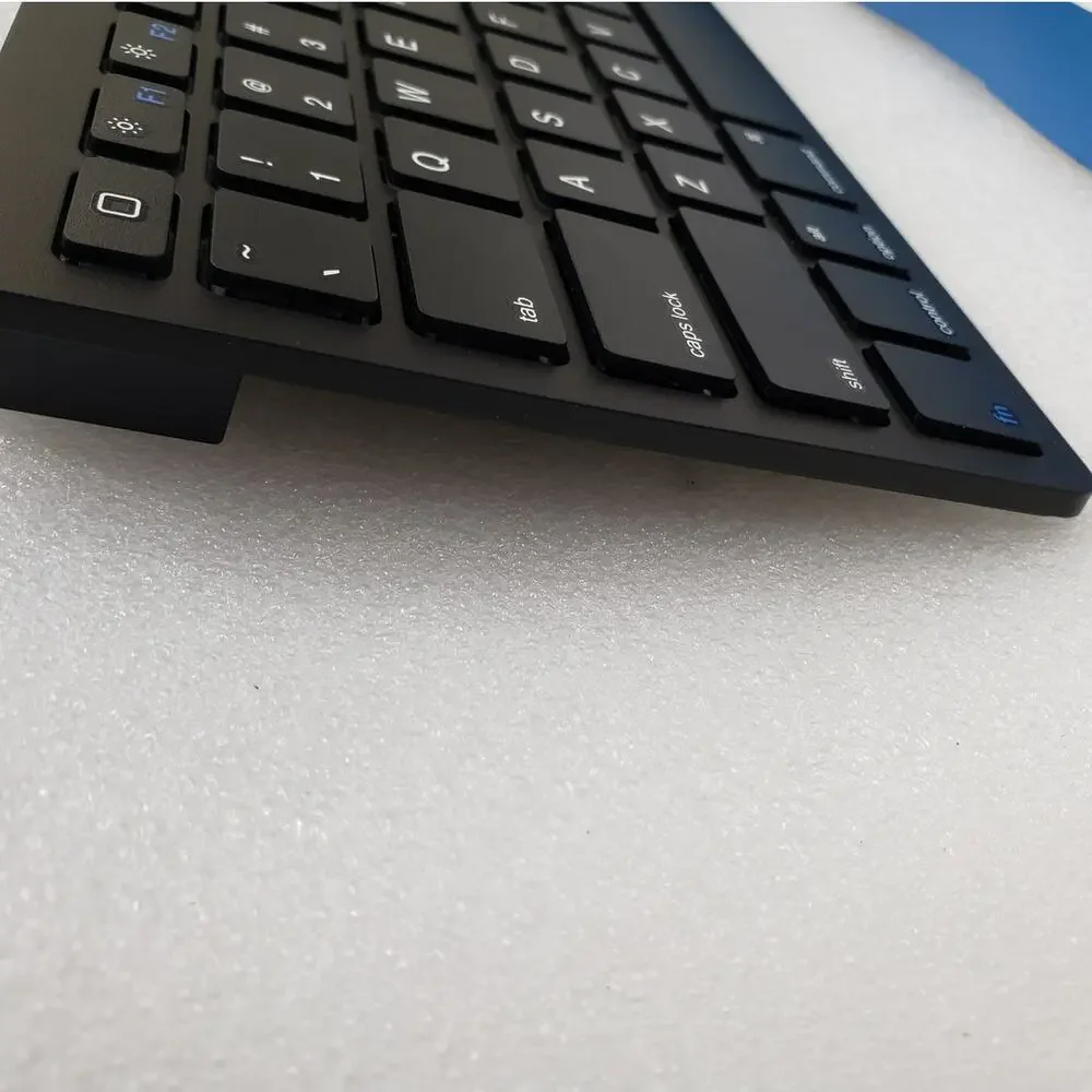 Omoton introducing bluetooth